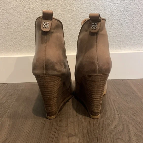 ASO Lydia Martin Coach Farah Ankle Booties - Picture 2 of 7